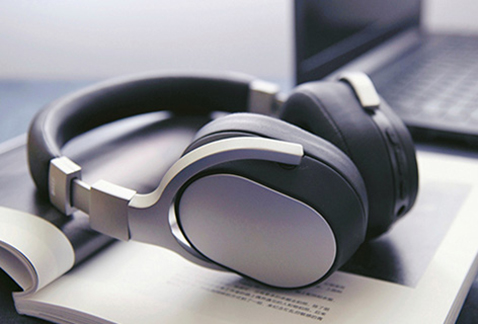 頭戴降噪耳機(jī)